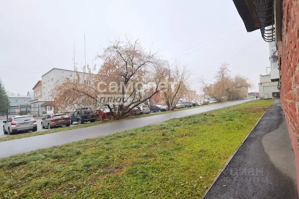 3-к кв. Кемеровская область, Кемерово ул. Федоровского, 4 (58.7 м) - Фото 2