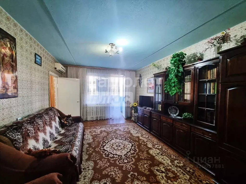 3-к кв. Краснодарский край, Приморско-Ахтарск ул. Комиссара Шевченко, ... - Фото 0