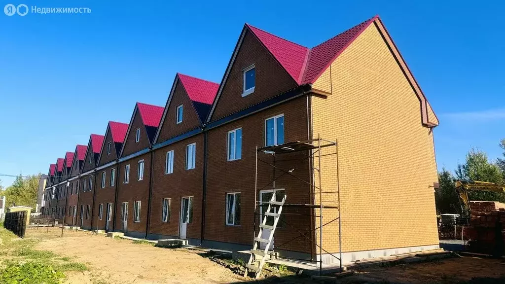 Дом в Кириши, улица Нефтехимиков, 102/9 (100 м) - Фото 2