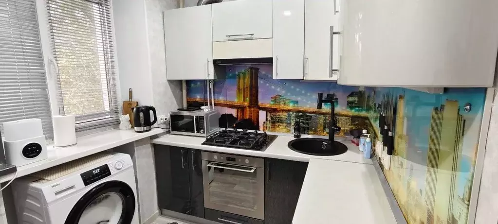 3-к кв. Саратовская область, Энгельс пос. Новое Осокорье, ул. ... - Фото 1