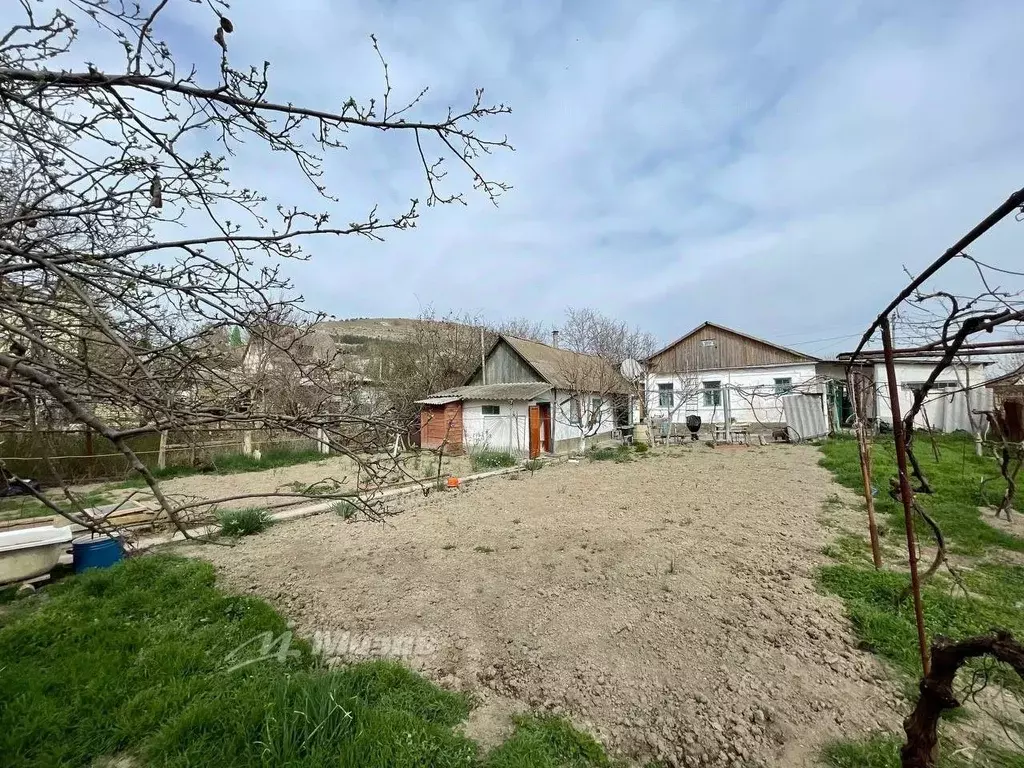 Дом в Севастополь с. Верхнесадовое, пер. Речной, 6 (50 м) - Фото 2