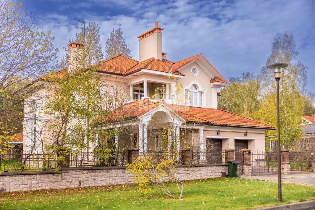 Коттедж в Московская область, Мытищи городской округ, пос. Вешки, ... - Фото 1