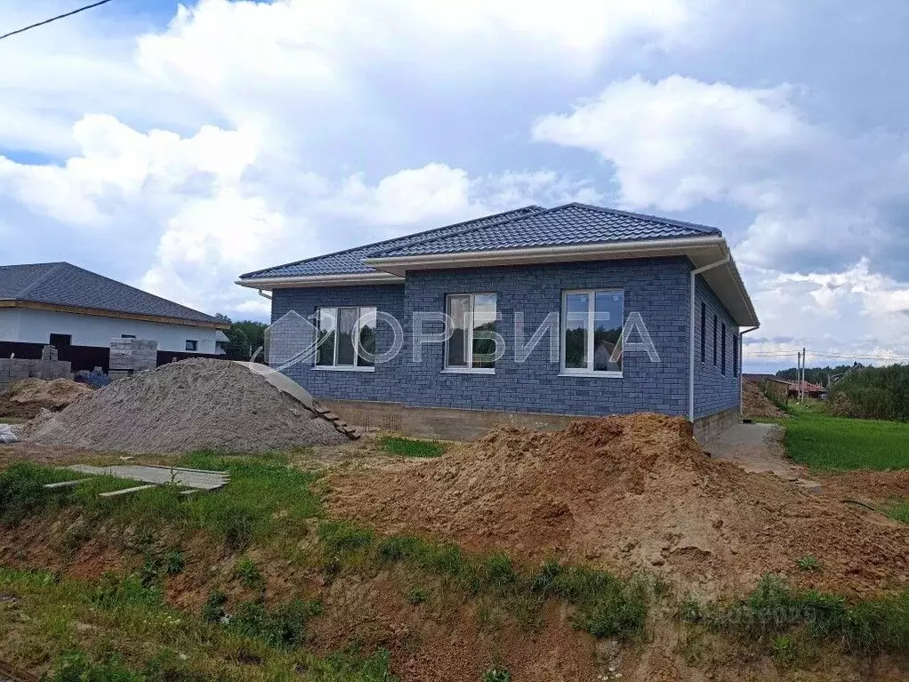 Дом в Тюменская область, Тюменский муниципальный округ, с. Кулига ул. ... - Фото 1