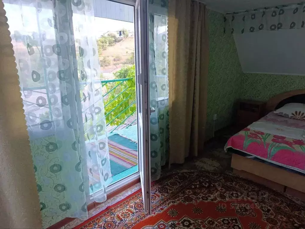 Комната Крым, Судак ул. Суворова, 28 - Фото 0