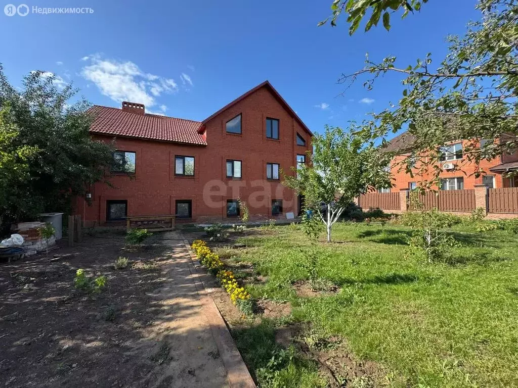 Дом в Энгельс, Береговая улица, 10 (212.1 м) - Фото 1