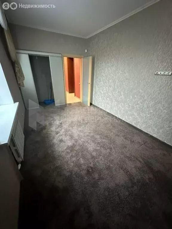 2-комнатная квартира: Тюмень, улица Ленина, 71 (56.7 м) - Фото 1