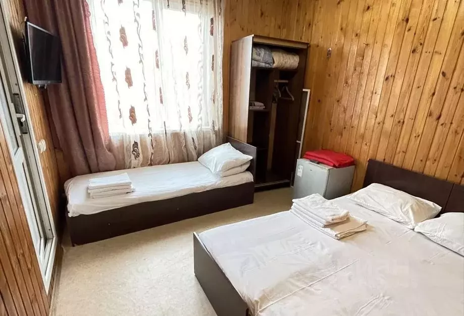 Комната Краснодарский край, Сочи ул. Демократическая, 50/5 (12.0 м) - Фото 0