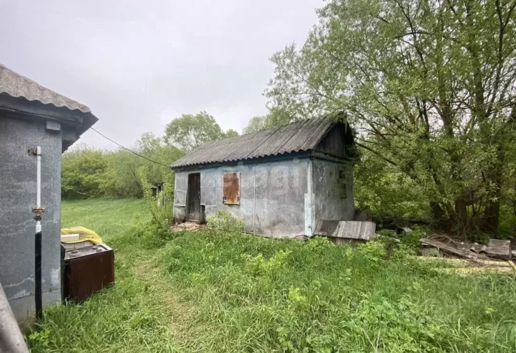 Дом в Белгородская область, Старооскольский городской округ, с. ... - Фото 1