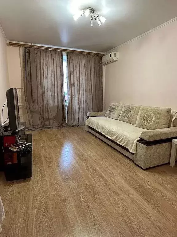 1-к. квартира, 40 м, 8/11 эт. - Фото 1