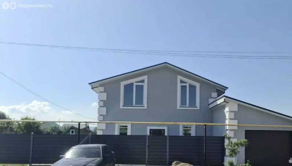 Дом в посёлок городского типа Уруссу, улица Пушкина, 11 (165 м) - Фото 1