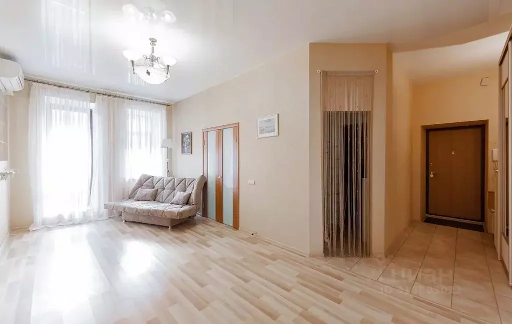 2-к кв. Татарстан, Казань ул. Некрасова, 29 (70.0 м) - Фото 0
