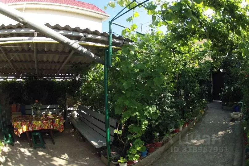 Дом в Крым, Алушта ул. Первомайская, 8 (25 м) - Фото 2