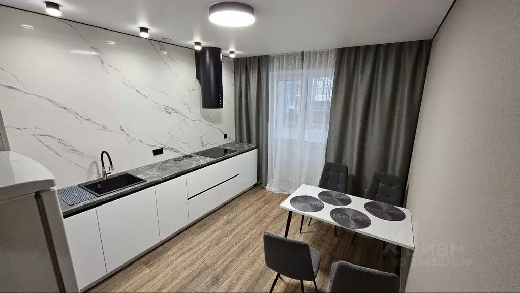 1-к кв. Самарская область, Самара ул. Братьев Коростелевых, 117 (49.0 ... - Фото 1