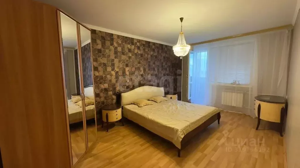 3-к кв. Ханты-Мансийский АО, Нижневартовск ул. Мира, 31 (73.0 м) - Фото 0