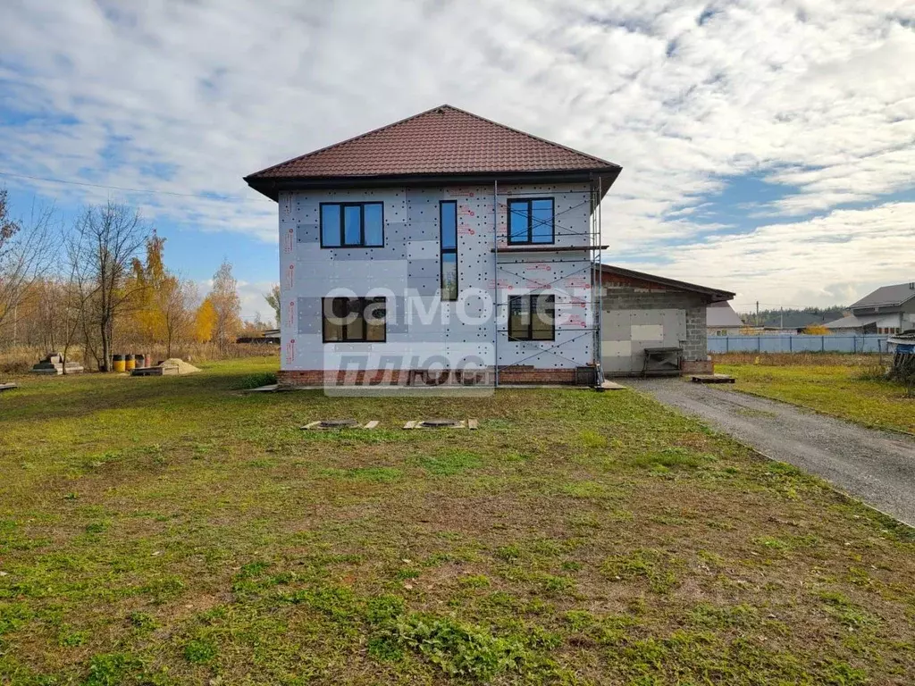 Коттедж в Белгородская область, Старооскольский городской округ, с. ... - Фото 1