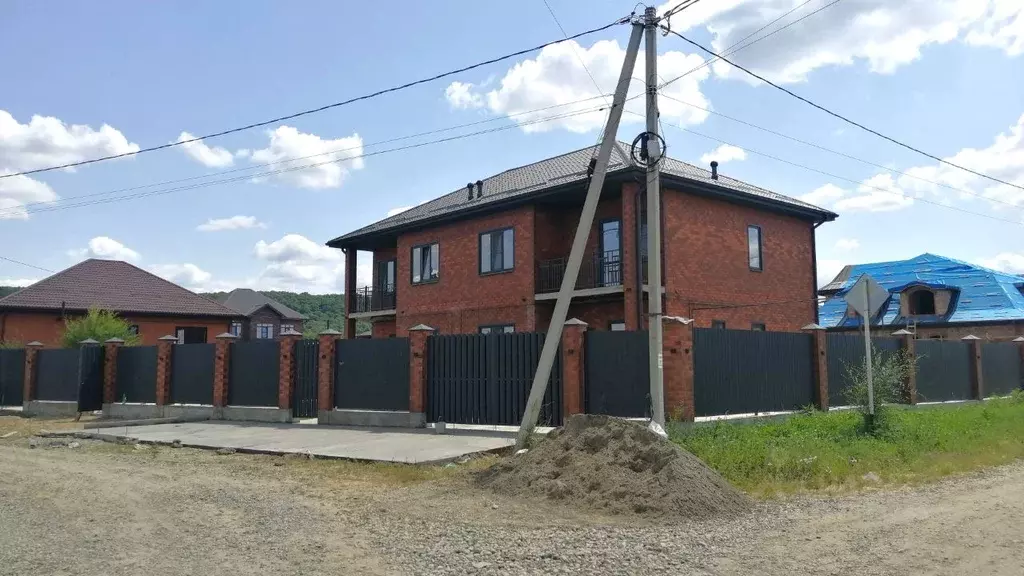 Дом в Адыгея, Майкоп ул. Тхабисимова (126 м) - Фото 0