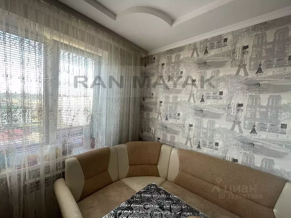 3-к кв. Адыгея, Майкоп ул. Михайлова, 3 (69.2 м) - Фото 0