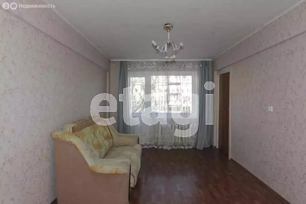 3-комнатная квартира: Омск, микрорайон Городок Нефтяников, улица ... - Фото 1