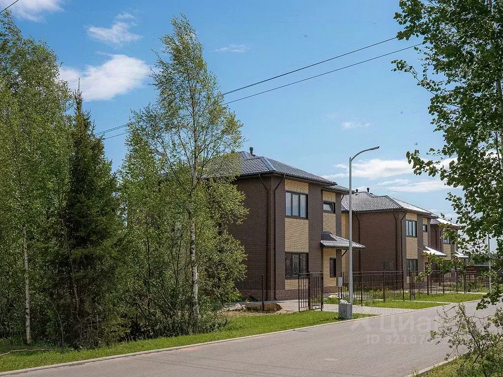 Дом в Ленинградская область, Всеволожский район, Агалатовское с/пос, ... - Фото 1