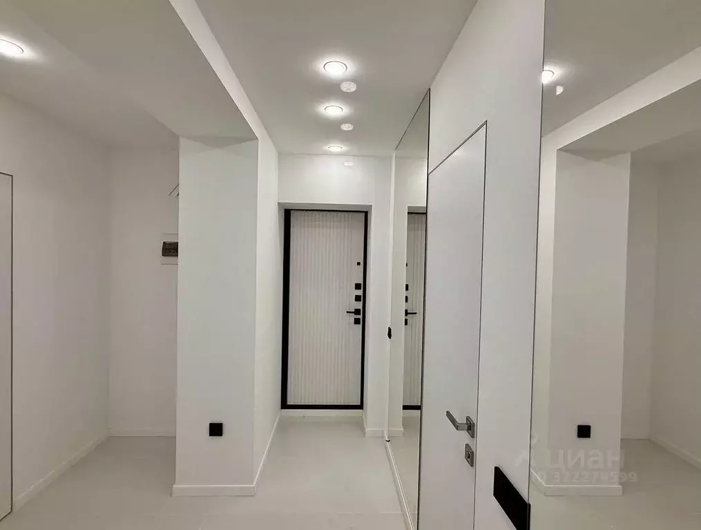 2-к кв. Севастополь ул. Хрусталева, 137 (69.5 м) - Фото 1