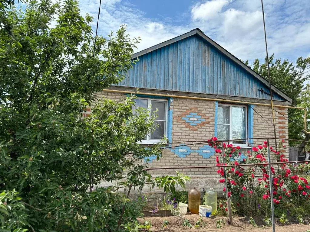 Дом в Ростовская область, Цимлянский район, Лозновское с/пос, Лозной ... - Фото 1