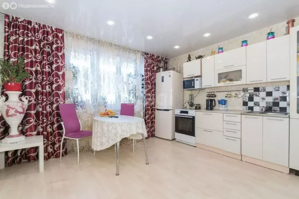 2-комнатная квартира: Новосибирск, Спортивная улица, 23 (75.5 м) - Фото 1