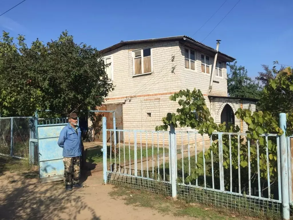 Дом в Волгоградская область, Городищенский район, Ерзовское городское ... - Фото 1