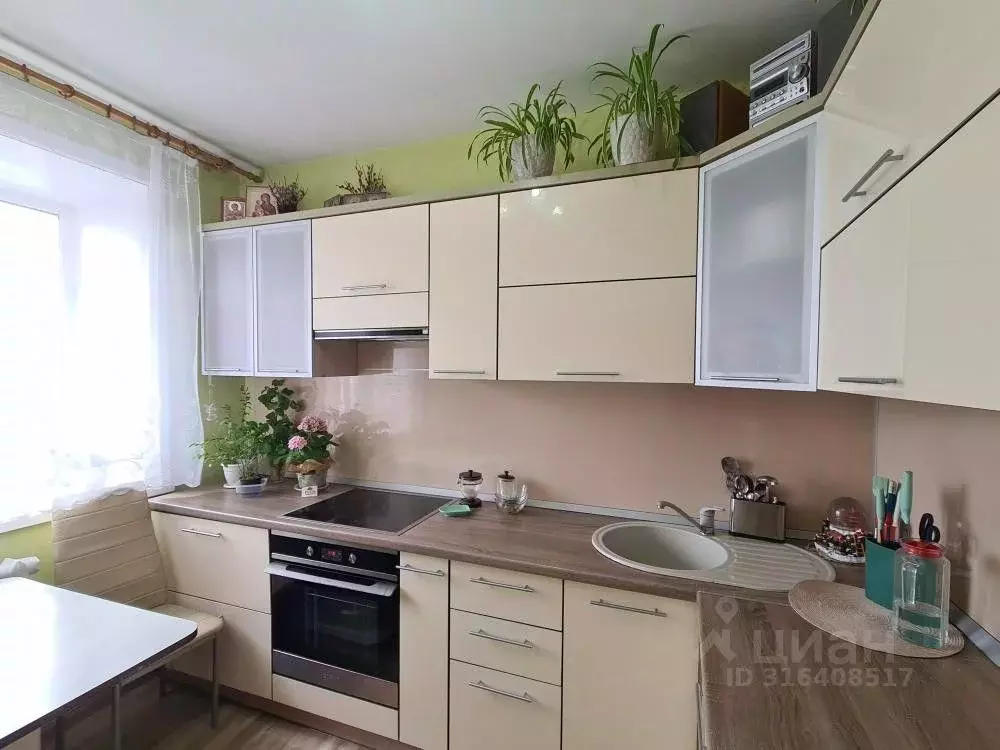 2-к кв. Иркутская область, Иркутск Восточный пер., 10 (48.4 м) - Фото 0