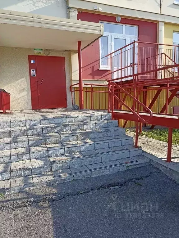 2-к кв. Кемеровская область, Новокузнецк ул. Березовая Роща, 4 (56.0 ... - Фото 0