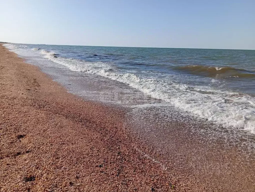 Участок в Крым, Ленинский район, Семисотское с/пос, с. Соляное ул. ... - Фото 0