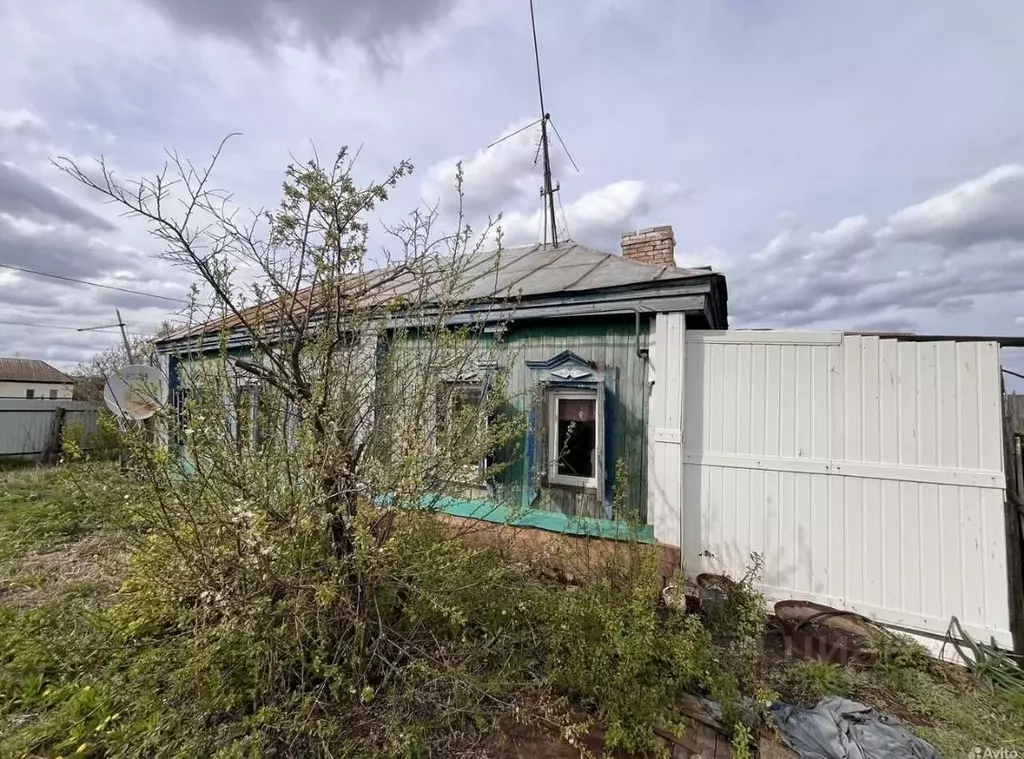 Дом в Башкортостан, Мелеузовский сельсовет, д. Рассвет ул. ... - Фото 1