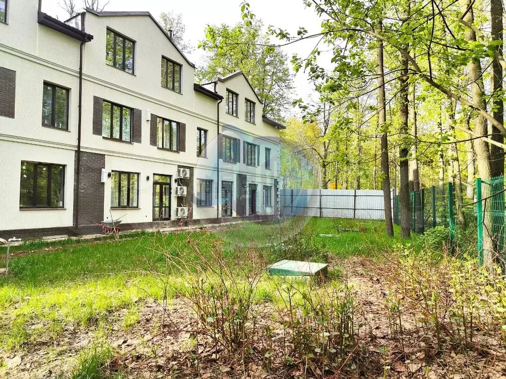 Таунхаус 195 м на участке 2,5 сот. - Фото 1