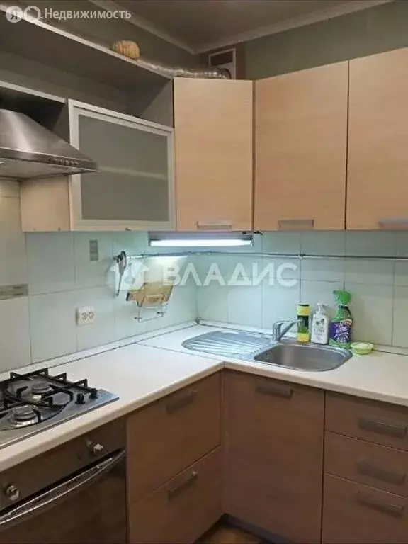 3-комнатная квартира: Владимир, улица Безыменского, 15 (72 м) - Фото 1