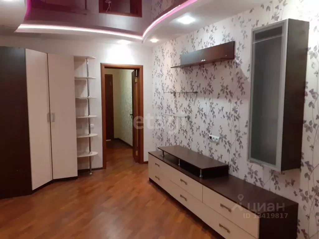 3-к кв. Брянская область, Брянск ул. Романа Брянского, 15/1 (63.4 м) - Фото 0