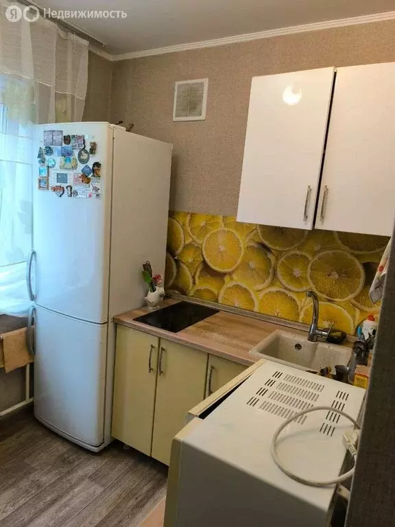 2-комнатная квартира: Красноярск, Спортивная улица, 184 (46 м) - Фото 1