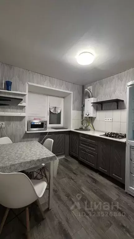 2-к кв. Татарстан, Зеленодольск ул. Гоголя, 58 (45.5 м) - Фото 1