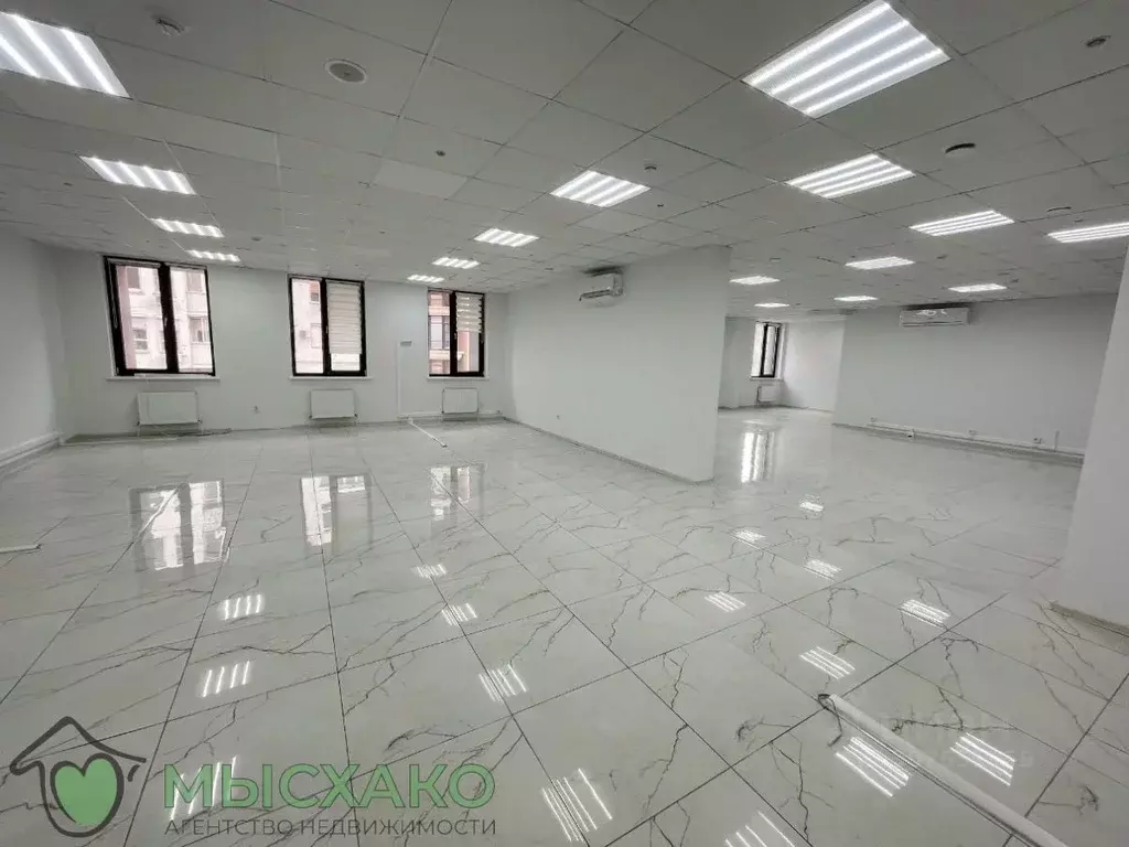 Офис в Краснодарский край, Новороссийск ул. Губернского (144 м) - Фото 0