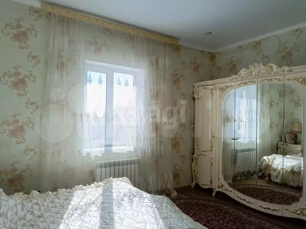 Дом 221,3 м на участке 8,7 сот. - Фото 0