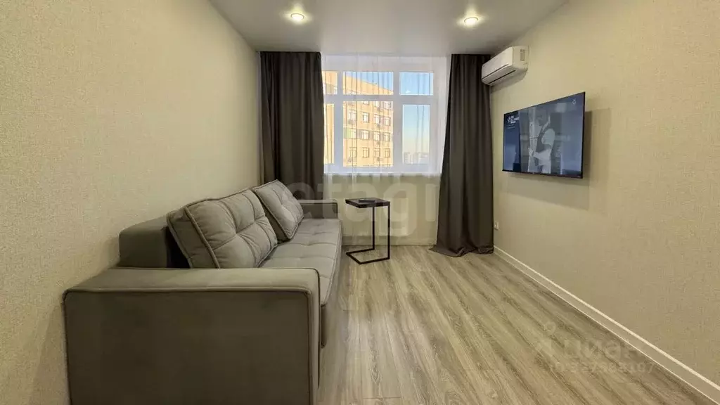 Студия Тюменская область, Тюмень ул. Первооткрывателей, 10 (24.4 м) - Фото 1