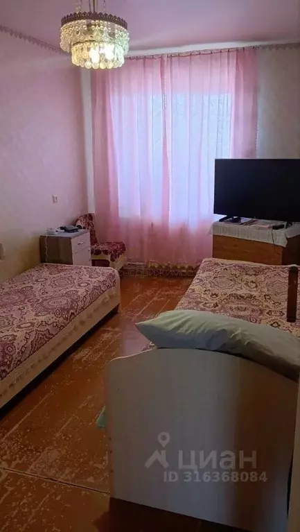 2-к кв. Кировская область, Киров Красный Химик мкр, ул. Красный Химик, ... - Фото 0