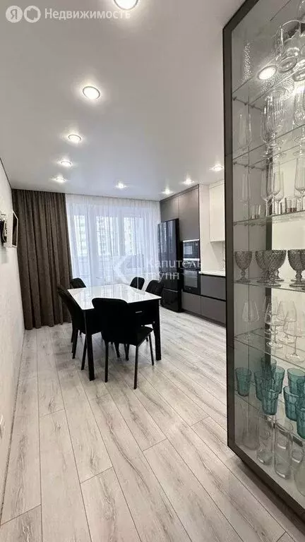 3-комнатная квартира: Тюмень, улица Константина Посьета, 5 (93.2 м) - Фото 1