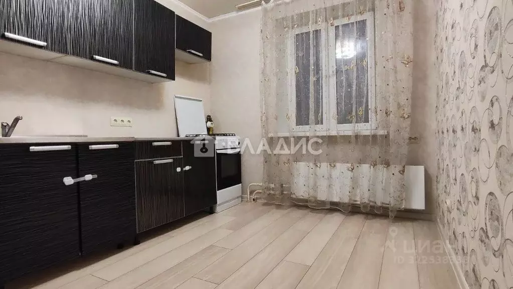 2-к кв. Калужская область, Бабынинский муниципальный округ, Воротынск ... - Фото 1