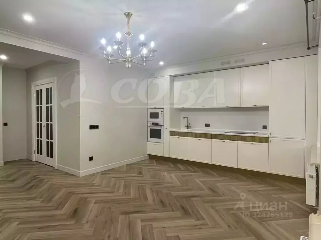 3-к кв. Тюменская область, Тюмень ул. Николая Семенова, 19к1 (116.0 м) - Фото 1