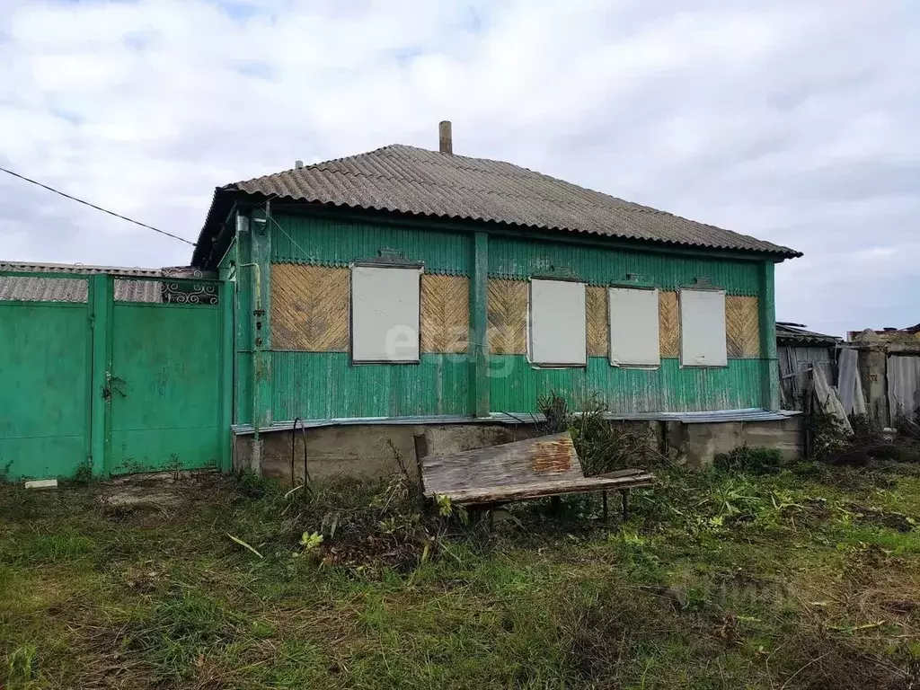 Дом в Белгородская область, Старооскольский городской округ, с. ... - Фото 1