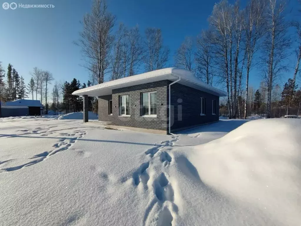 Дом в село Тюнево, улица Строителей (105 м) - Фото 0