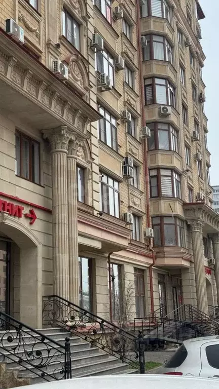 2-к кв. Дагестан, Каспийск ул. Молодежная, 8 (75.0 м) - Фото 1