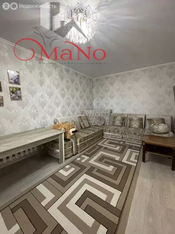 4-комнатная квартира: Феодосия, улица Челнокова, 102 (91.5 м) - Фото 1
