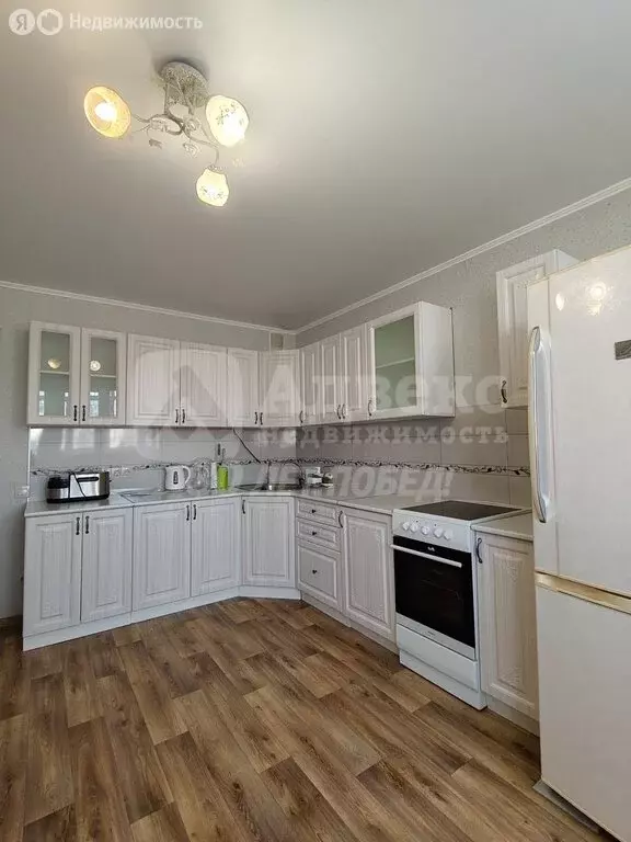 2-комнатная квартира: Тюмень, Широтная улица, 170 (65.9 м) - Фото 1