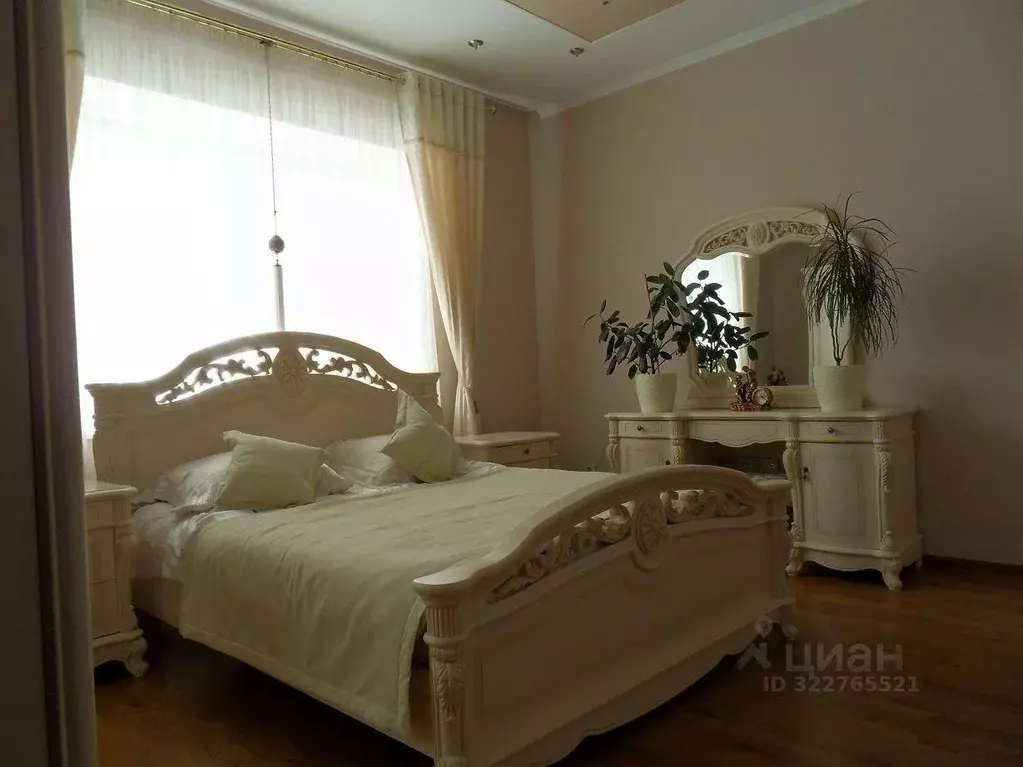 6-к кв. Крым, Евпатория ул. Сытникова, 4А (223.0 м) - Фото 1