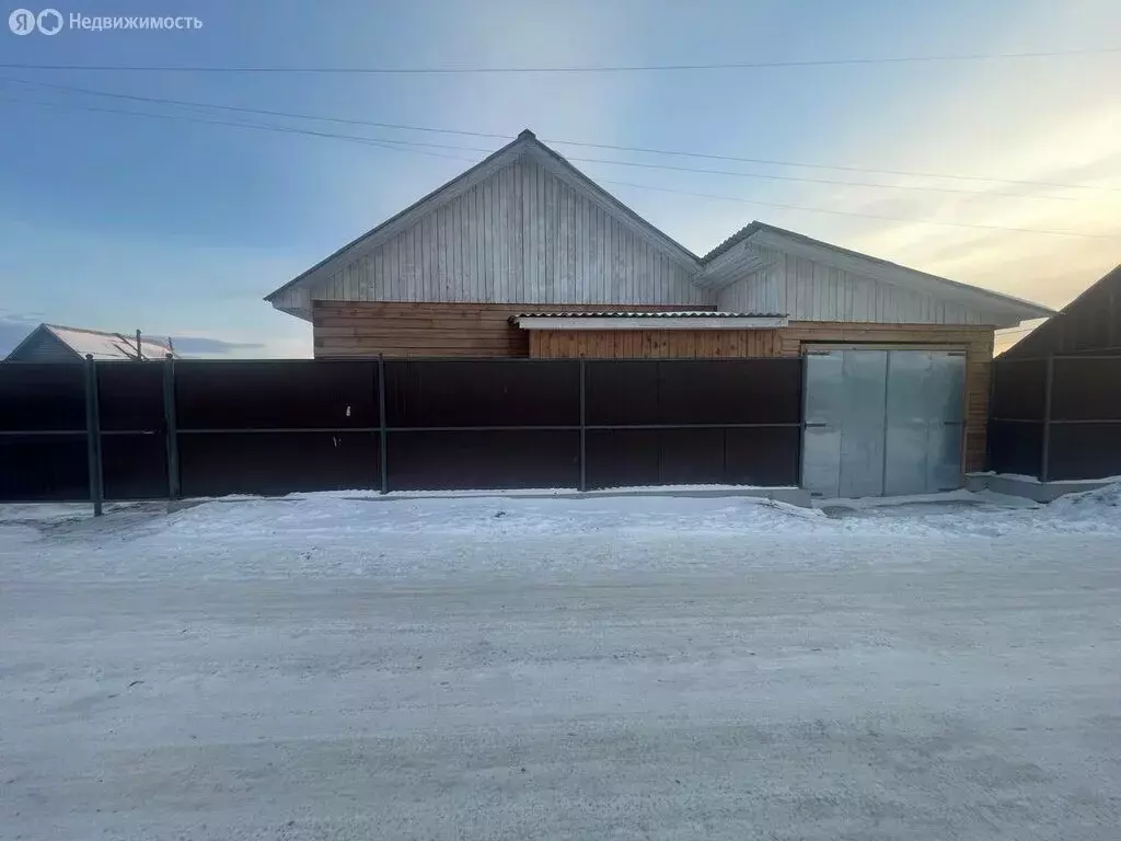 Дом в Хойтобэе, улица Коминтерна (174.7 м) - Фото 1